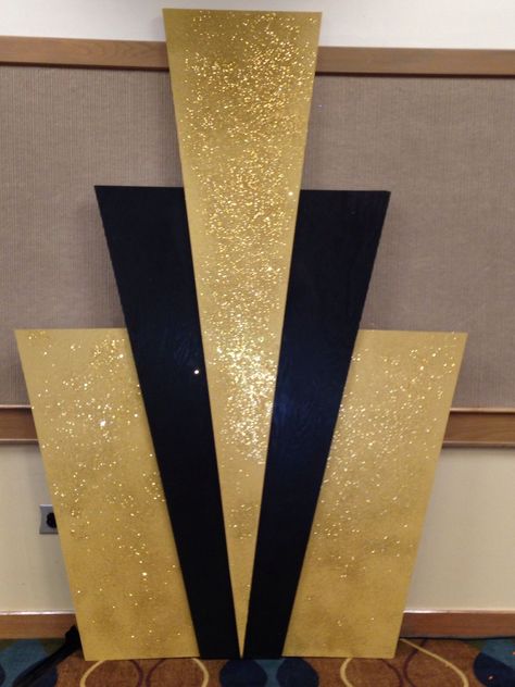 Twenties Party Decorations, Roaring 20s Diy Decorations, Roaring 20s Fundraiser, All That Glitters Is Gold Party, Roaring 20s Prom Theme Decor, Gatsby Christmas Party Decor, Roaring 20 Table Decor, Gatsby Themed Party Decorations Diy, Roaring 20s Party Entrance