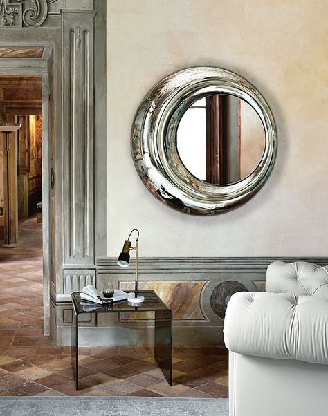 Luxury Italian Furniture, Italia Design, Murano Chandelier, Glass Furniture, Modern Mirror, Curved Glass, Round Wall Mirror, Italian Furniture, Round Mirror