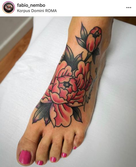 Peony Foot Tattoo, Traditional Foot Tattoo, Skin Doodles, Flower Foot Tattoo, Flower Flash, Teacup Tattoo, Tattoo Vintage, Traditional Tattoo Flowers, Peony Tattoo