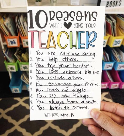 "I absolutely love this idea of telling the kids 10 reasons why I loved being their teacher- talk about a keepsake!" 📷:… Student Gifts From Teacher Goodbye, Student Teacher Last Day Activities, End Of Student Teaching Gifts For Kids, Goodbye Students From Teacher, Teacher Keepsake From Students, Student Gifts From Student Teacher, Student End Of Year Gifts From Teacher, Student Teacher Goodbye To Students, Students Gifts From Teacher