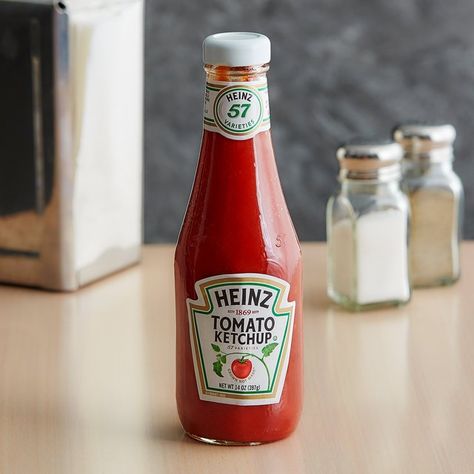 Ketchup can be used as more than a condiment. In fact, there are multiple ways you can use ketchup around the house. Glass Ketchup Bottle, Ketchup Packets, Ketchup Bottles, Types Of Sauces, Brand Food, Pancake Batter Dispenser, Alphabet Game, Heinz Tomato Ketchup, Heinz Ketchup