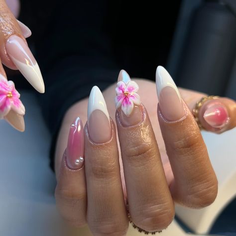 BOOK YOUR APPOINTMENT! APRES NAIL! KENDALL MIAMI📍 Starting from $75 ___________________________________ NAIL ART CLASSES! Everything you need to know💛 ✨3D art ✨airbrush ✨french ✨chrome nails ✨Swirls ______________________ #nails #nailart #nailclasses #nailsnailsnails #miamnailtech Acrylic Airbrush Nails, Airbrush French Tip Nails Almond, White Airbrush Nail Designs, Airbrush Tips Nails, Pink And White Airbrush Nails, Gel X Nails Airbrush, Nails Swirls, French Chrome Nails, Swirls Nails