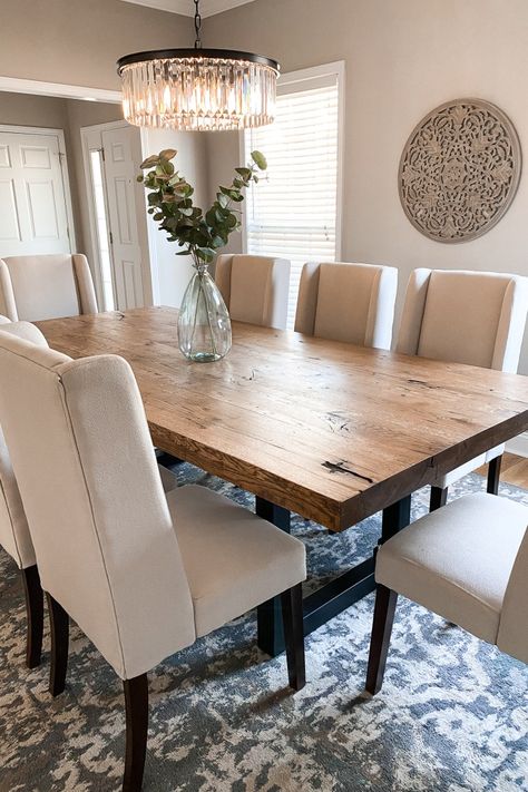 Our Neutral Dining Room Upgrade – City Soul Southern Heart Neutral Dining Room, Dining Room Paint Colors, Dining Room Paint, Dining Room Cozy, Dining Room Wallpaper, Dinning Room Design, Room Upgrade, Small Kitchens, Rustic Dining Room