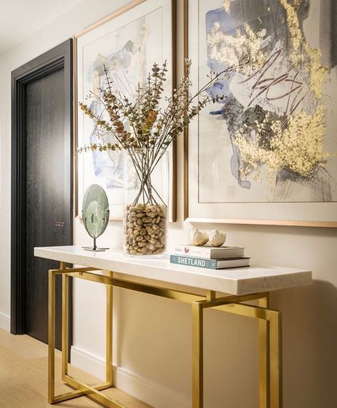 Console Table Styling, Latest Living Room Designs, Entrance Modern, Hallway Ideas Entrance, Foyer Design, Modern Hallway, Bohemian Bedroom Decor, Living Room Design Decor, Home Entrance Decor