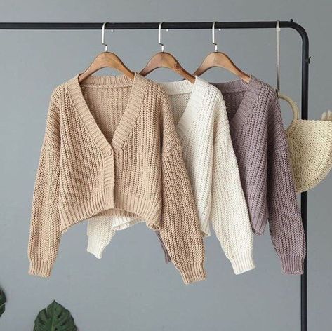 Creative Desk, Diy Vetement, Loose Cardigan, K Fashion, Knitting Women Cardigan, Beautiful Knitting, V Neck Cardigan, Fashion Korean, Crochet Basics