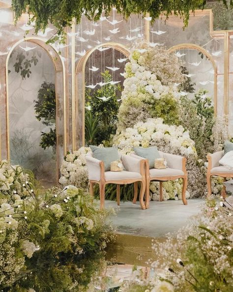 Stage Inspiration, Pastel Wedding Decorations, Indian Wedding Stage, Wedding Decorator, Best Wedding Colors, Forest Theme Wedding, Dream Wedding Decorations, Mandap Decor, Wedding Planning Decor