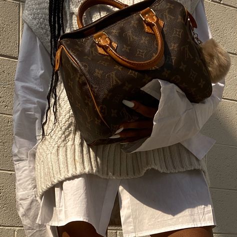 Speedy 25 Outfit Street Styles, Speedy Bag Outfit, Louis Vuitton Speedy 25 Outfits, Speedy 30 Outfit, Speedy 25 Outfit, Louis Vuitton Speedy Outfit, Lv Speedy 25, Handbag Inspiration, Bag Wishlist