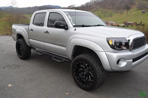 2006 #Toyota #Tacoma FOR SALE $4,000 84349 miles. 2009 Toyota Tacoma, 2006 Toyota Tacoma, Chrysler Airflow, Teen Driver, Best Car Insurance, Tire Pressure Gauge, Auto Insurance Quotes, Vintage Trucks, Car Travel