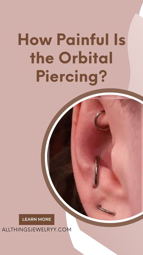 Piercing fanatics usually consider two key factors before getting a piercing – aesthetics and healing time. The orbital piercing checks both criteria amazingly well. Although it’s two holes, it’s not as painful as most piercings and heals quickly. So, if you’re looking for a new cute and edgy ear piercing, the orbital piercing is your best bet! But before you take the plunge, there’s a lot you need to know. So, let’s dive in. Conch Vs Orbital Piercing, Edgy Ear Piercings, Orbital Ear Piercings, Ear Piercing At Home, Piercing Ideas Ears, Orbital Conch Piercing, Conch Piercing Pain, Getting A Piercing, Orbital Earrings