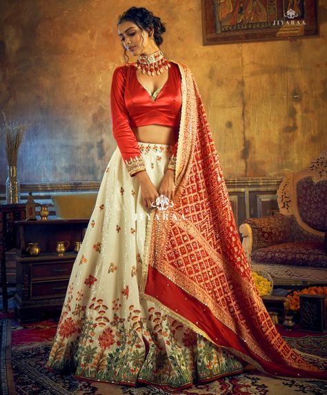 Cream lehanga red bandhni Lengha Wedding, Red Wedding Lehenga, Lehenga Crop Top, White Lehenga, Lehenga Skirt, Red Lehenga, Desi Clothes, Plain Blouse, Orange Blouse