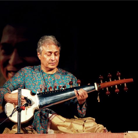 Latest Check more at https://timesof24.com/amjad-ali-khan-birthday-11-lesser-known-details-concerning-the-eminent-sarod-participant/ Amjad Ali Khan, Ghulam Ali, Birthday 11, Famous Musicians, Nobel Peace Prize, Important News, Ali Khan, Teaching Music, The Master