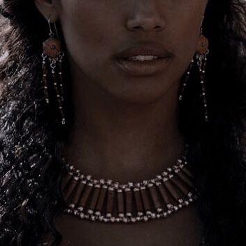 Poc Fantasy Aesthetic, African Witch Aesthetic, Black Fantasy Aesthetic, Narnia Shifting, Imani Lewis, Children Of Blood And Bone, Witcher Oc, Black Royalty, Crown Of Midnight