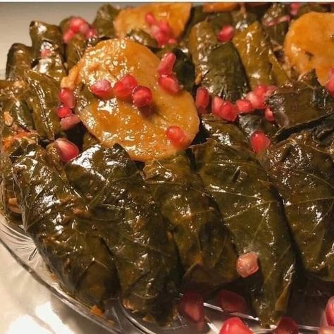 Syrian Food, Stuffed Grape Leaves, Food Videos Cooking, Food Obsession, Korean Food, Grape Leaves, Food Cravings, I Love Food, Cute Food