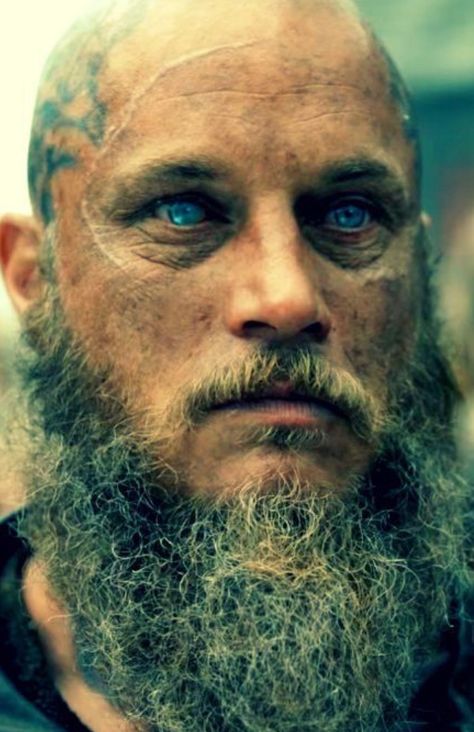 @northceleres Pinterest and instagram Wallpaper Vikings, Ragnar Vikings, Vikings Season 4, Ragnar Lothbrok Vikings, Vikings Show, King Ragnar, Vikings Tattoo, Viking Series, Vikings Game