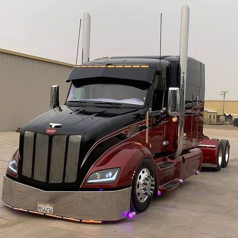 Peterbilt | Bad_A$$ trucks21 | Flickr Peterbilt 387, Peterbilt 386, Custom Peterbilt, Peterbilt 579, Truck Games, Customised Trucks, Model Truck Kits, Freightliner Trucks, Truck Driving