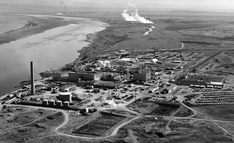 Jacques Yves Cousteau, Solar Farm, Nuclear Reactor, Manhattan Project, Places In America, Tri Cities, Nuclear Power, Columbia River, Washington State