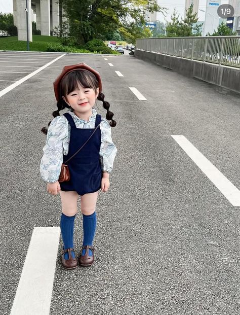 Kids Ootd Girl, Japanese Baby, Baby Costumes Girl, Japan Outfit, Kids Ootd, Baby Outfit, Kids Fashion Girl, Toddler Fashion