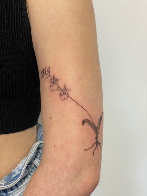 orchid arm tattoo Speech Tattoo Ideas, Delicate Orchid Tattoo, Aesthetic Flower Tattoo, Orchid Tattoos, Delicate Flower Tattoo, Realistic Flower Tattoo, Space Tattoos, Orchid Tattoo, Funky Tattoos