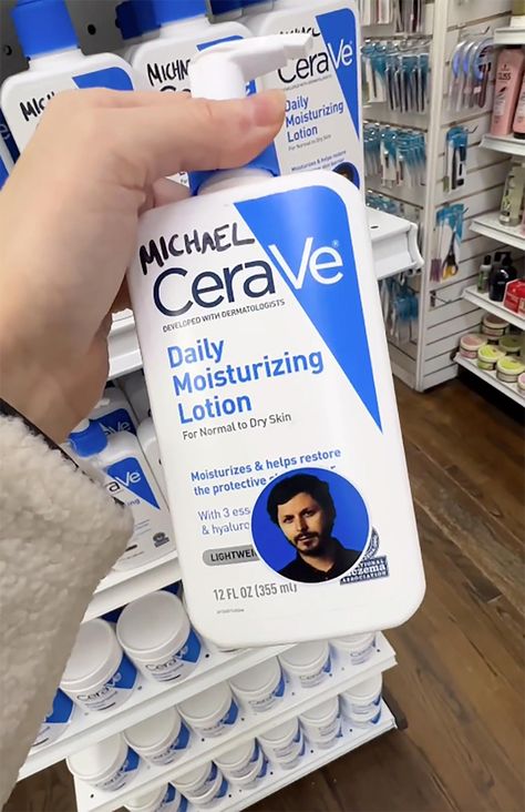 'Superbad' to skincare influencer: Is Michael Cera the mastermind behind Cerave? Michel Cera, Micheal Cera Aesthetic, Michael Cera Cerave, Micheal Cera Core, Get In Mamacita Michael Cera, Micheal Cera Silly, Micheal Cera Super Bad, Sports Illustrated Models, Michael Cera