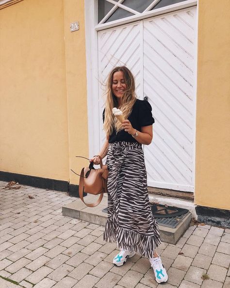 Zebra print midi skirt with sneakers.   Ganni street style | Emily Salomon | Tilden Mesh Wrap Skirt Midi Skirt With Sneakers, Ganni Street Style, Mesh Wrap Skirt, Skirt With Sneakers, Skirts With Sneakers, Spring Summer Fashion Trends, Country Attire, Printed Midi Skirt, Summer Fashion Trends