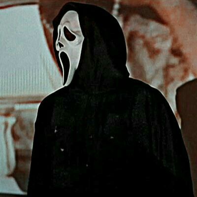 Roman Bridger, Ghostface Icons, Mtv Scream, Ghost Face Mask, Scream Cast, Scream 2, Red Aesthetic Grunge, Scream 3, Scream Franchise