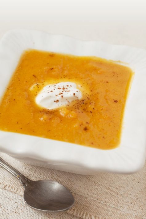 Sweet Pumpkin Soup Moroccan Carrot, Moroccan Carrots, Snacks Under 100 Calories, Healthy Sweet Snacks, Intelligence Service, Fall Cooking, Carrot Soup, Sweet Pumpkin, Moroccan Food