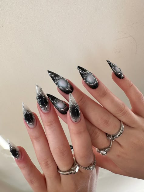 Black Fairy Nails, Black Jelly Nails Acrylic, Rave Nails, Stilleto Nails Designs, Fake Nails Designs, Manicure Nail Designs, Asian Nails, Punk Nails, Hippie Nails