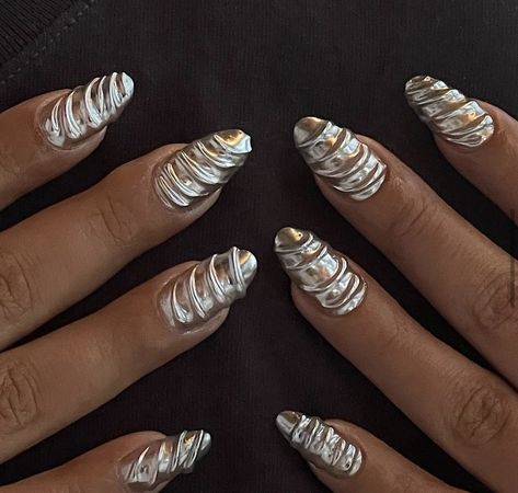 Myprettyset Nails, Black Opulence, Clubbing Nails, 3d Chrome Nails, Coachella Nails, Nail Chrome, Ny Nails, Pinterest Predicts, Nail Design Glitter