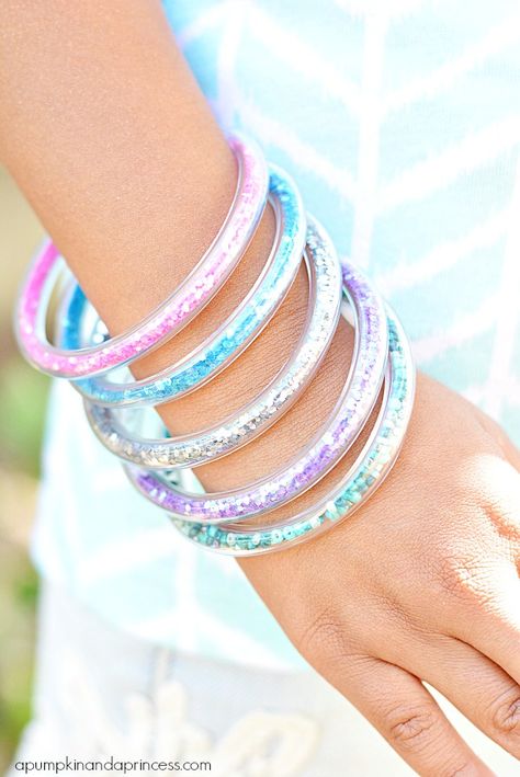 Vinyl Tube Bracelets by A Pumpkin & A Princess | DIY Glitter Bracelet Diy Minions, How To Make Glitter, Princess Crafts, Tie Dye Shoes, Shimmer Lip Gloss, How To Dye Shoes, Bracelets Easy, Tube Bracelet, Mermaid Crafts