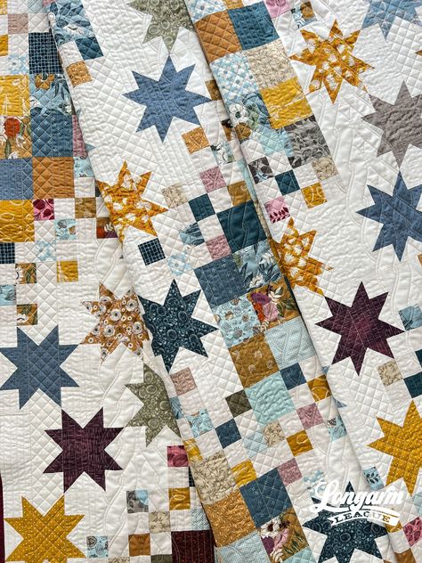 Fall Quilt, Computerized Quilting, Longarm Quilting Designs, Scrappy Quilt Patterns, The Quilt Show, Cozy Quilts, Fall Quilts, Star Quilt Patterns, Scrappy Quilt