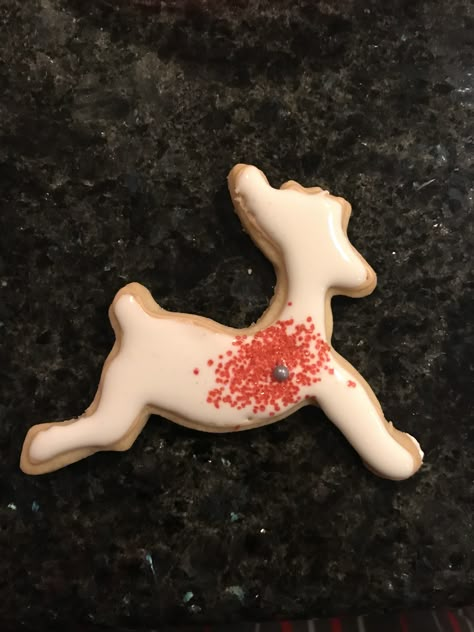 Cookies to celebrate deer hunting season! Deer Desserts, Deer Sugar Cookies, Deer Hunting Cookies, Deer Cookies, Hunting Birthday Cookies, Hunting Theme Cookies, Deer Sugar Cookies Decorated, Hunting Cookies Royal Icing, Kids Hunting