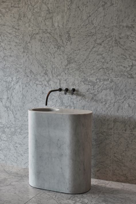 J O H N P A W S O N collection by COCOON on display at COCOON Beverly Hills. ​ Photo: @coygutierrezphoto​ We welcome you to our showroom; please call or email for more information BeverlyHills@byCOCOON.com or call 310 925 3229 #StoneBasin #CustomSink #DarkGrey #MarbleSink #LuxuryBathroomDesign #MarbleTile #Showroom #Carrara #GreyandWhite #LuxuryInteriorDesign #LuxuryBath #MinimalistDesign #EuropeanDesign #ScandinavianDesign #LuxuryHome #JohnPawson #COCOONBathroom #COCOONBeverlyHills John Pawson Bathroom, Custom Sinks, La Jolla California, John Pawson, Bathroom Showrooms, Scandi Home, Million Dollar Homes, Stone Basin, Marble Sinks