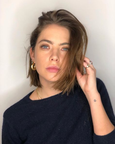 Choppy Bobs, Celebrity Bobs, Brown Hair Shades, Choppy Bob, Choppy Bob Hairstyles, Cut Her Hair, Ashley Benson, Celebrity Hair Stylist, Holiday Hairstyles