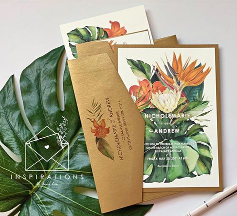 Vibrant colors mixed with antique gold for a gorgeous tropical vibe! Jungle Wedding Theme, Wedding Invitations Tropical, Tiki Wedding, Brazilian Wedding, Elegant Beach Wedding, Earth Tone Wedding, Rose Gold Invitations, Envelope Addressing, Wedding Blush