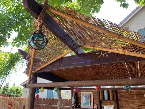 Tiki Bar Porch Ideas, Diy Outdoor Tiki Bar, Garden Tiki Bar, Tiki Hut Ideas, Tornado Room, Tiki Bars Diy, Garden Bar Shed, Outdoor Tiki Bar, Fun Backyard