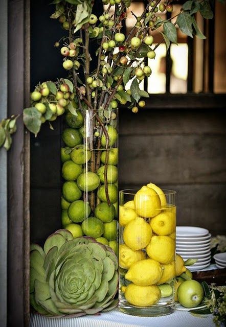 Fruit Party Decorations, Simple Table Decorations, Fruit Table, Lemon Kitchen Decor, Kitchen Table Centerpiece, Spring Fruit, Garden Party Decorations, Fruit Party, Fruit Decorations