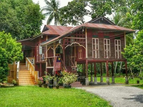 Kampung House Malaysia, Malaysian House Design, Kampong House, Kampung House, Malay Culture, Malay House, Malaysian Art, Asian House, Tropical House Design