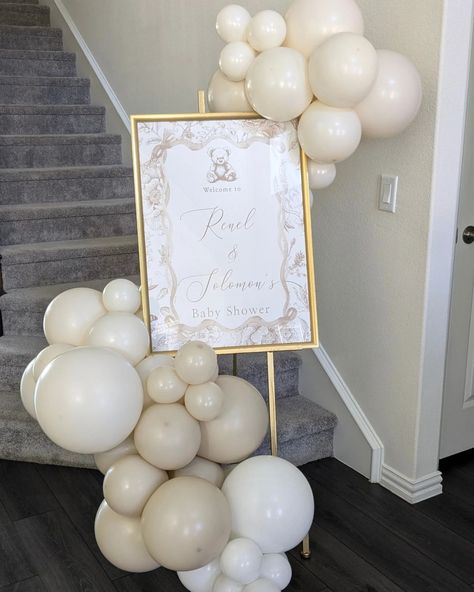 A custom welcome sign with balloons just sets the tone for any event! . . . #welcomesign#balloondecor#eventstylist#stlouis#sedemamaevents#balloons#balloonstylist#balloongarland#balloonart#balloonartist#balloondecoration#edwardsvilleillinois#partyideas#partydecor Balloons Around Easel, Welcome Sign With Balloons, Sign With Balloons, Custom Welcome Sign, Welcome Boards, Beach Wedding Inspiration, Football Birthday, Balloon Arch, Rehearsal Dinners