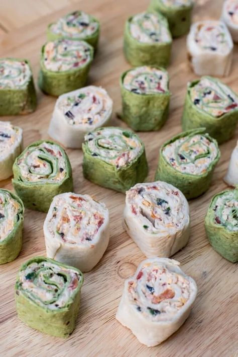 Southwest Chicken Tortilla Pinwheels Southwest Chicken Pinwheel Tree, Chicken Salad Pinwheels, Chicken Tortilla Pinwheels, Chicken Pinwheels, Tortilla Pinwheels, Snacks List, Southwest Chicken, Appetizer Menu, Chicken Tortilla