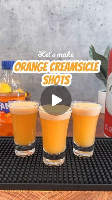 Orange Drinks Alcohol Aesthetic, Orange Creamsicle Shots, Orange Mixed Drinks, Orange Shots Alcohol, Orange Tea Shots Recipes, Orange Liquor Drinks, Orange Colored Cocktails, Orange Soda Cocktail, Fall Shots Alcohol Drink Recipes