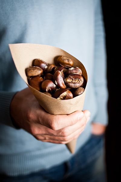 Roasted Chestnuts, Chocolate Caliente, Kefir, B & B, Food Styling, Street Food, Chestnut, Nuts, Healthy Snacks