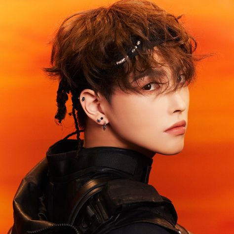 Hongjoong Photoshoot, Hongjoong Icons, Kpop Quiz, Man On Fire, Orange Icons:), Ateez Hongjoong, Hongjoong Ateez, Hair Icon, Bare Face