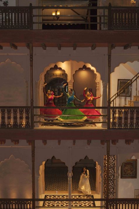 Experiences at Haveli Dharampura Haveli Dharampura, Hindustani Classical Music, Flying Pigeon, Kathak Dance, Jama Masjid, Jain Temple, Kite Flying, North India, Indian Dance