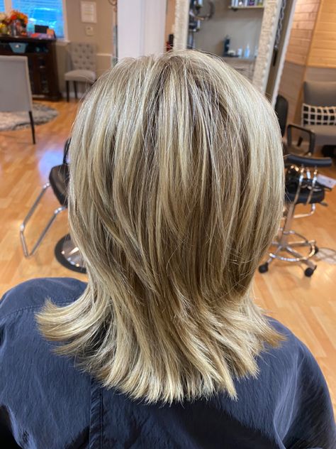 Solid Form Haircut, Heather Gardens, Haircut Pictures, Medium Layered, Short Layered, Short Layered Haircuts, Short Layers, Shag Haircut, Hairstyles Haircuts