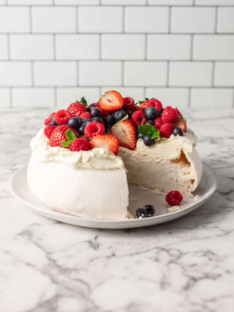 Pavlova Recipe (Fool Proof) - www.thescranline.com Classic Pavlova Recipe, The Scran Line, Scran Line, Czech Desserts, Vanilla Extract Recipe, Baked Meringue, Meringue Desserts, Berries And Cream, Impressive Desserts