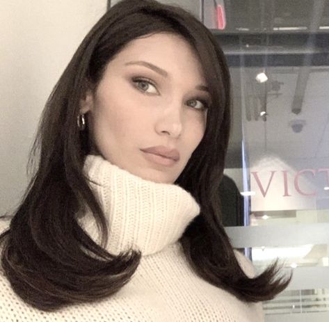 Bella Hadid Hair, Bella Hadid News, Bella Hadid Makeup, Barbie Hairstyle, Baddie Style, Bella Hadid Style, Popsugar Beauty, Victoria Secret Fashion Show, New Hair Colors