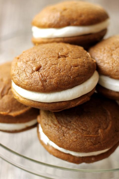 FLUFFY PUMPKIN-SPICE WHOOPIE PIES RECIPE | Best Friends For Frosting Marshmallow Filling, Whoopie Pie Recipe, Pumpkin Whoopie Pies, Martha Stewart Recipes, Whoopie Pie, Mince Pie, Pumpkin Desserts, Pumpkin Recipes Dessert, Whoopie Pies