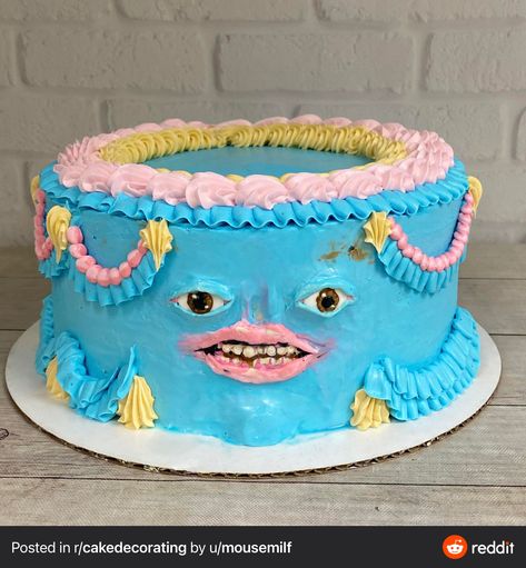 Goofy Cake, Pictures Of Cakes, Bad Cakes, Scary Cakes, Ugly Cakes, Funny Birthday Cakes, Pretty Birthday Cakes, Cute Birthday Cakes, Cake Board