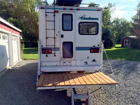 Cabover Camper, Best Truck Camper, Camper Steps, Slide In Truck Campers, Pop Up Truck Campers, Truck Bed Camping, Pickup Camper, Slide In Camper, Truck Bed Camper