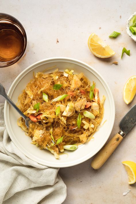 This easy, low-carb pancit recipe is made with keto-friendly kelp noodles, tender chicken, and a savory mix of garlic and vegetables. Ready in under 30 minutes, you'll LOVE this quick and simple Filipino-inspired comfort food! Chicken Pancit Recipe, Ginger Noodles, Filipino Pancit, Pancit Recipe, Artichoke Salad, Low Carb Noodles, Grilled Artichoke, Miracle Noodles, Low Carb Salad